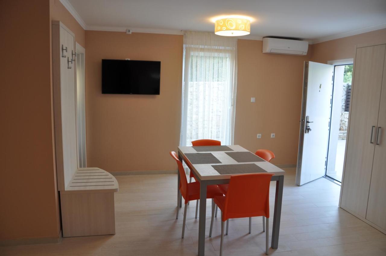 Apartments Prestige بيتريتْشاني المظهر الخارجي الصورة