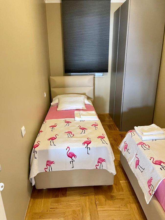 Apartments Prestige بيتريتْشاني المظهر الخارجي الصورة