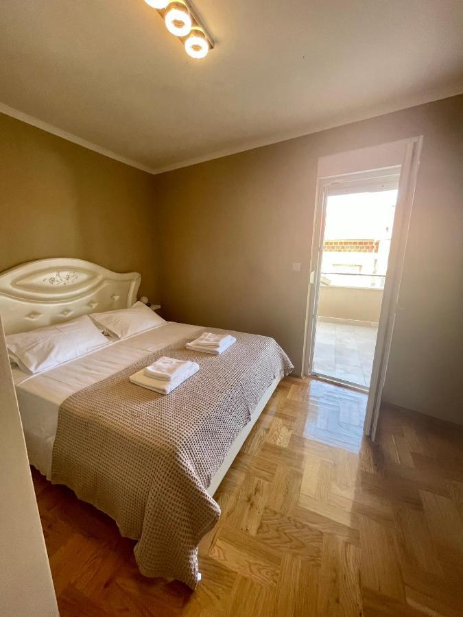 Apartments Prestige بيتريتْشاني المظهر الخارجي الصورة