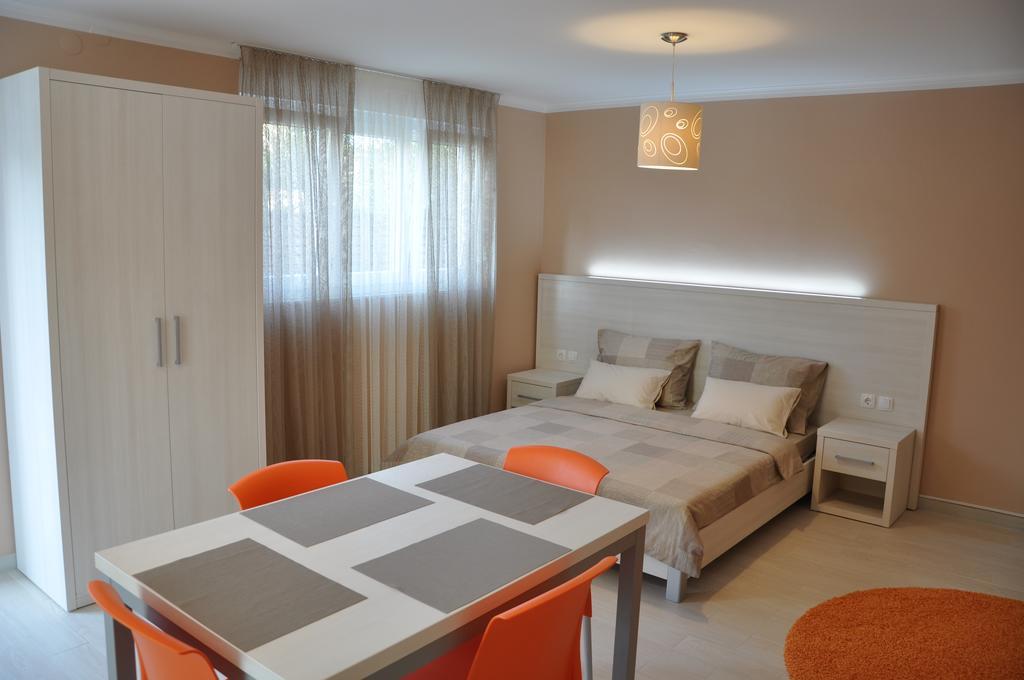 Apartments Prestige بيتريتْشاني المظهر الخارجي الصورة