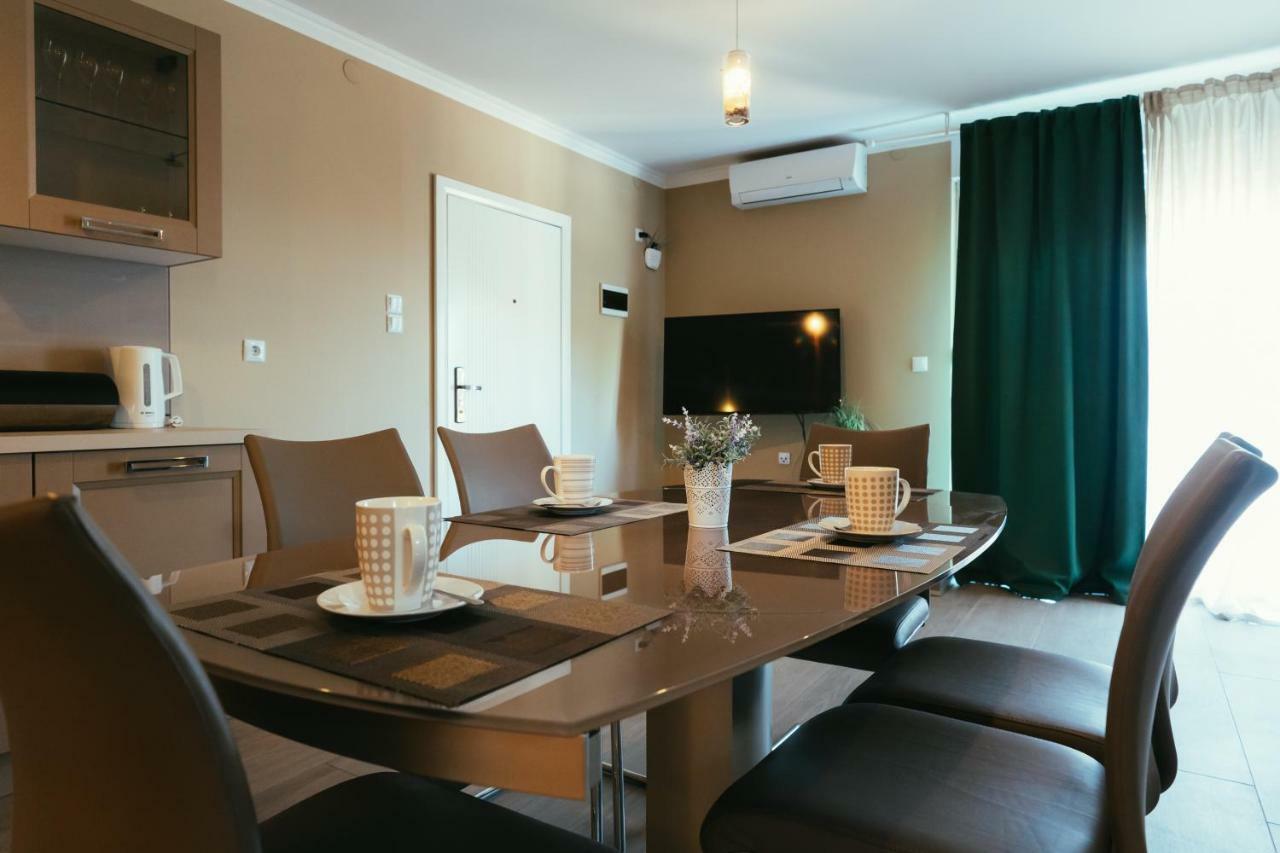 Apartments Prestige بيتريتْشاني المظهر الخارجي الصورة