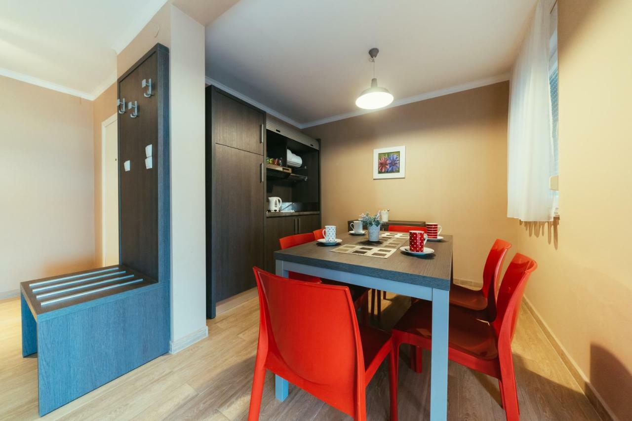 Apartments Prestige بيتريتْشاني المظهر الخارجي الصورة